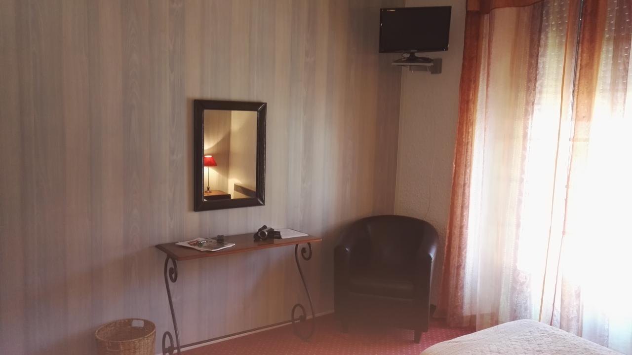 ホテル Le Ponant Pradelles エクステリア 写真